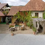 Luxury Glamping House Pia - Happy Ivancna Gorica