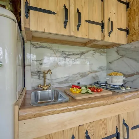 Luxury Glamping House Pia - Happy Apartment
