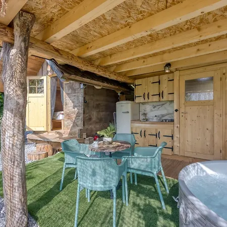 Apartment Luxury Glamping House Pia - Happy *