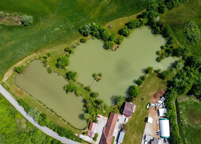 شقة Luxury Glamping House Pia - Happy Ivancna Gorica