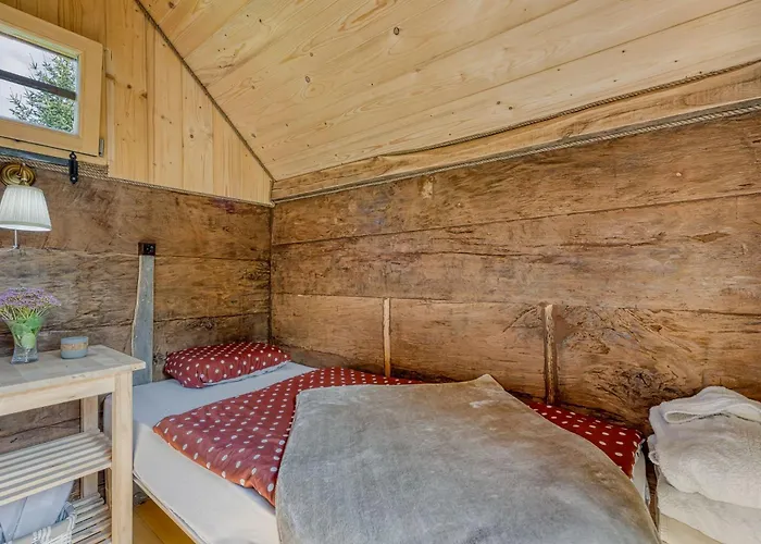 Luxury Glamping House Pia - Happy * Ivancna Gorica