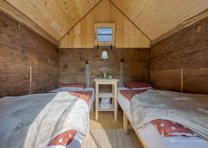 Luxury Glamping House Pia - Happy * Ivancna Gorica